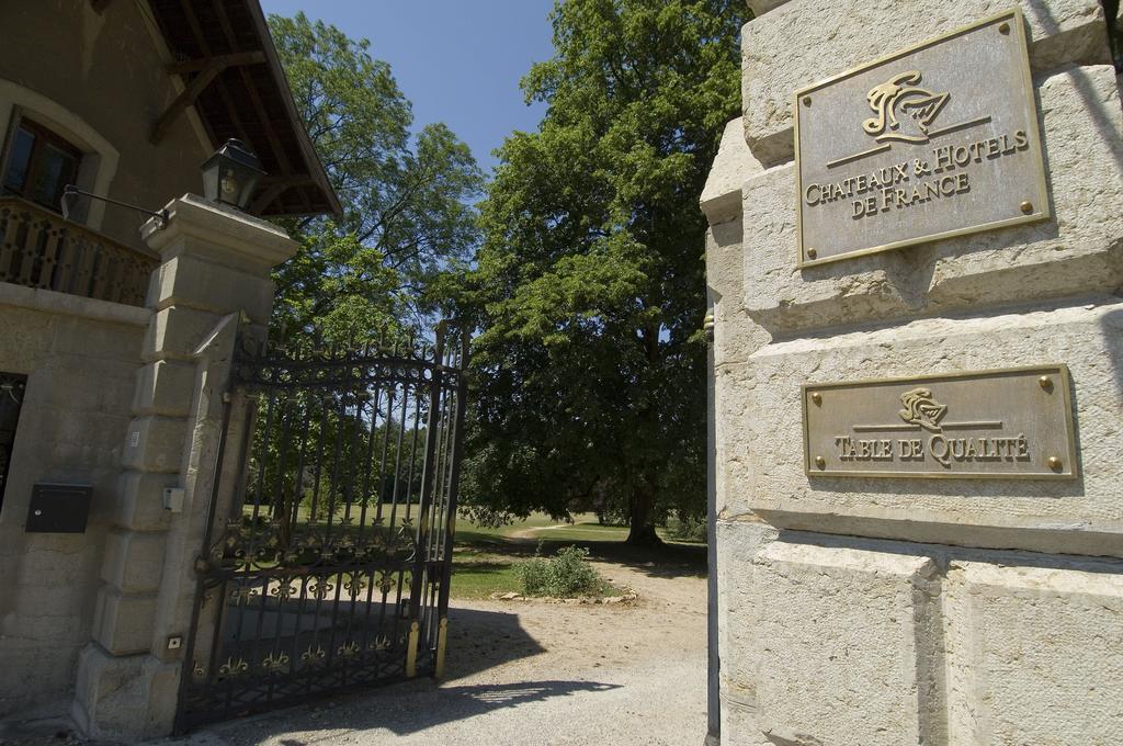 Domaine Des Sequoias - Les Collectionneurs Hotel Ruy-Montceau Exterior photo