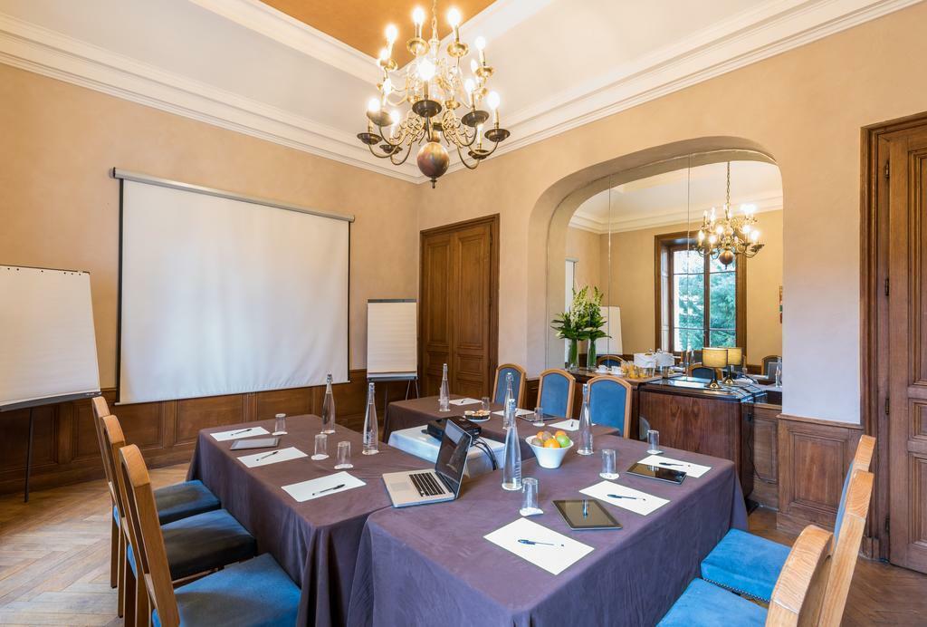 Domaine Des Sequoias - Les Collectionneurs Hotel Ruy-Montceau Exterior photo